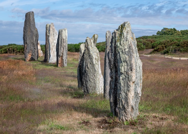 Les mégalithes de Bretagne : Quels secrets préhistoriques cachent-ils encore aujourd’hui ?